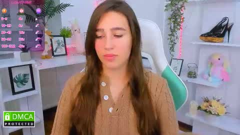 Lizzy  online show from 10-22-25, 09:47