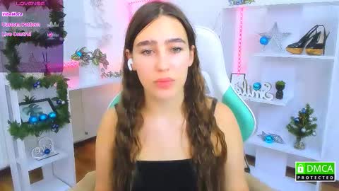 Lizzy  online show from 12-22-25, 10:29