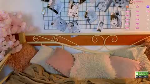Snapshot of _eliizabeth__ chatting on 05-26-26, 10:06 Lizzy online show from 05-26-26, 10:06