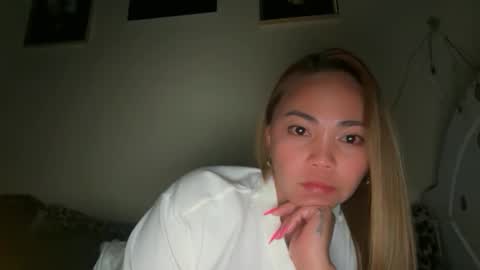 _ellenadarna online show from 04-17-26, 03:53