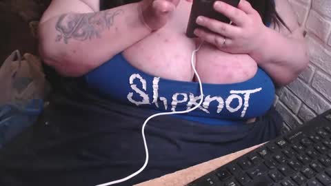 LIsa online show from 04-19-26, 09:19