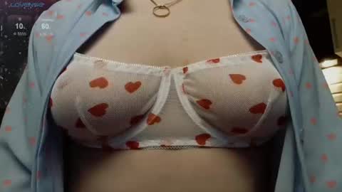 Snapshot of _elven_dreams__ chatting on 06-17-26, 07:48 chloue and Gretta online show from 06-17-26, 07:48