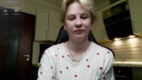 chloue and Gretta online show from 07-26-26, 07:10