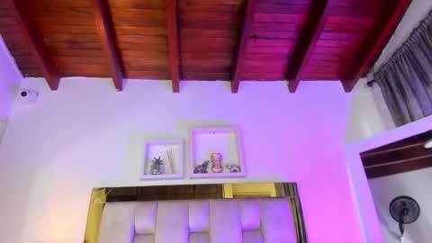 Isabella online show from 10-14-25, 11:55