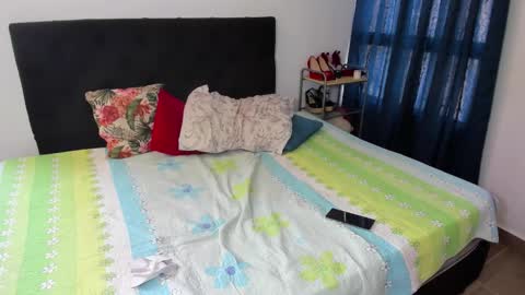 Emma online show from 02-11-26, 06:13