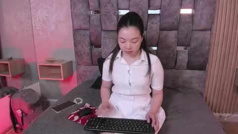 Snapshot of _emma_xoxo chatting on 12-03-25, 11:52 _emma_xoxo online show from 12-03-25, 11:52