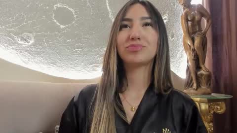 _emmawalka online show from 11-14-25, 05:44