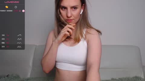 Snapshot of _esmeraldiyaa_ chatting on 01-23-25, 12:04 _esmeraldiyaa_ online show from 01-23-25, 12:04