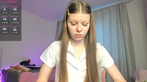 Snapshot of _eva_queen chatting on 01-09-25, 01:02 Eva online show from 01-09-25, 01:02