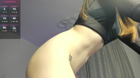 Snapshot of _eva_queen chatting on 01-18-25, 05:04 Eva online show from 01-18-25, 05:04