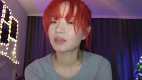 Snapshot of _eve____ chatting on 12-27-24, 01:11 EveEva online show from 12-27-24, 01:11