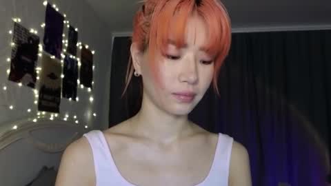 Snapshot of _eve____ chatting on 03-05-25, 10:11 EveEva online show from 03-05-25, 10:11