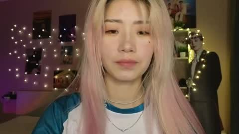 EveEva online show from 04-12-26, 01:54