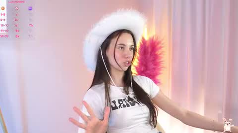 Snapshot of _fluffybunny_ chatting on 07-06-26, 05:04 Goldy Grace online show from 07-06-26, 05:04