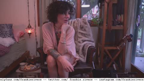 Snapshot of _frankie_rivers chatting on 12-31-24, 11:49 Frankie Rivers allmylinks  online show from 12-31-24, 11:49