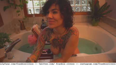 Snapshot of _frankie_rivers chatting on 02-16-25, 12:41 Frankie Rivers allmylinks  online show from 02-16-25, 12:41