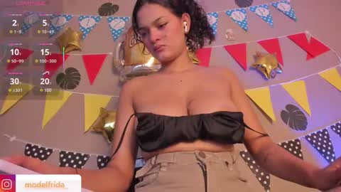 Snapshot of _frida_1 chatting on 09-20-25, 01:34 Frida online show from 09-20-25, 01:34