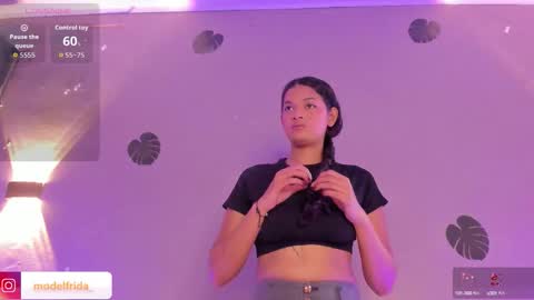 Snapshot of _frida_1 chatting on 10-01-25, 01:06 Frida online show from 10-01-25, 01:06