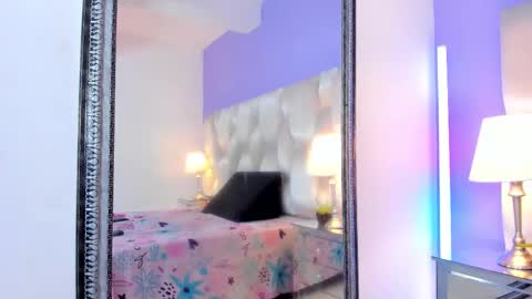 Snapshot of _gabyy_ruiiz_ chatting on 12-20-25, 02:24 Gaby online show from 12-20-25, 02:24