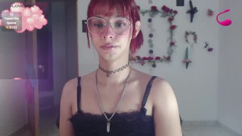 Snapshot of _galya_ chatting on 06-07-26, 01:43 Galya online show from 06-07-26, 01:43