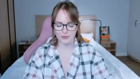 Snapshot of _gingermean_ chatting on 05-05-26, 04:42 GingerMean online show from 05-05-26, 04:42