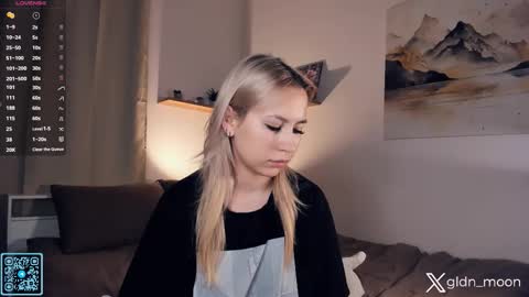 Rina online show from 11-01-25, 07:38