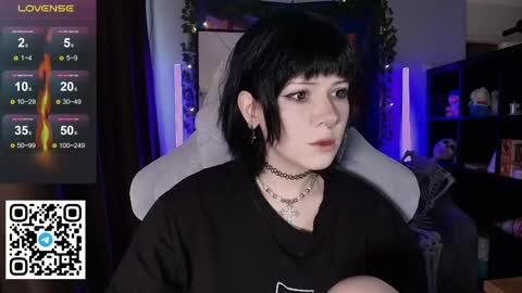 Snapshot of _gummybears_ chatting on 06-05-26, 09:37 Tori online show from 06-05-26, 09:37
