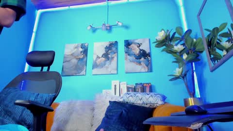 Mathews online show from 01-28-25, 02:21