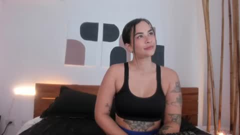 Hanna johnson online show from 07-18-26, 05:44