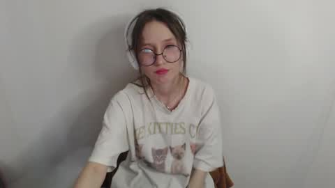 Hannaolotl online show from 04-10-26, 08:08