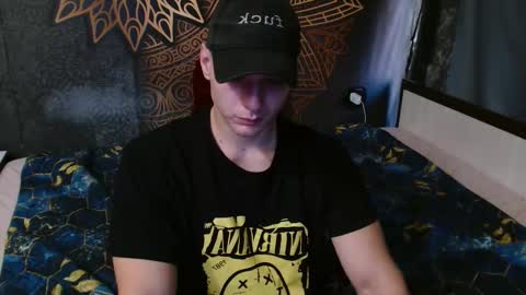 _happydayleon_ online show from 09-09-25, 06:13