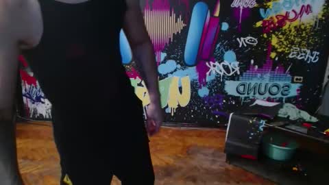 _happydayleon_ online show from 09-13-25, 03:34