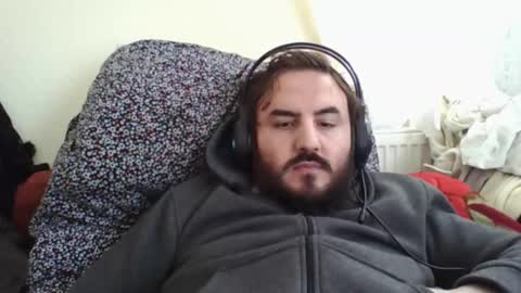  hasanhz.  online show from 02-20-26, 10:27