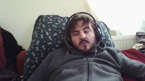  hasanhz.  online show from 03-07-26, 08:33