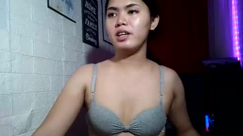 hoely molly online show from 11-16-25, 02:28