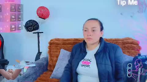 Honey online show from 11-19-25, 05:57