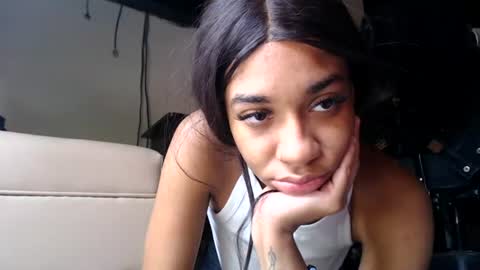 KEYLA Y SAMUEL online show from 06-25-26, 04:11