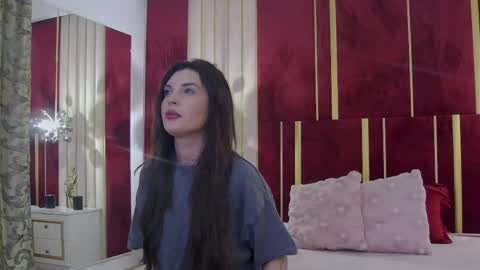 _hot_neighbour online show from 05-25-26, 03:34