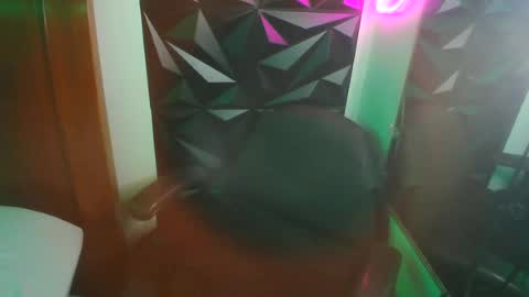Snapshot of _hott_exxxwife chatting on 06-11-26, 11:25 YOUR FUTURE EXXXWIFE online show from 06-11-26, 11:25