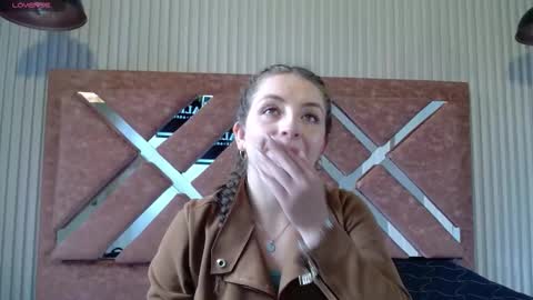 Isa online show from 03-22-26, 04:32