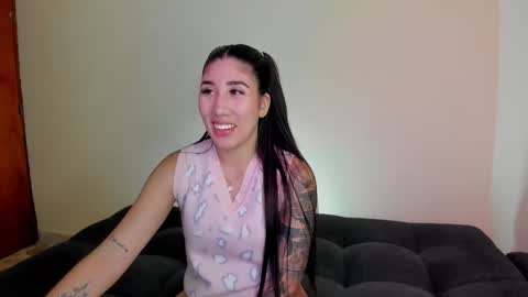 Isabella online show from 12-23-25, 06:00