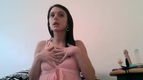 Snapshot of _ittybitty chatting on 12-30-24, 09:40  ittybitty online show from 12-30-24, 09:40