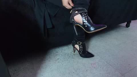 Miss Jade online show from 12-17-25, 11:49