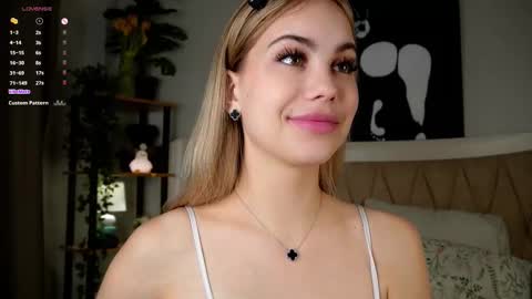 Candy online show from 03-09-25, 01:14