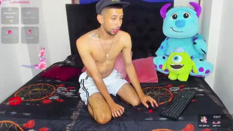 Steven online show from 02-03-25, 04:57