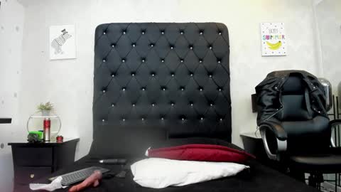 _johnson_alana online show from 04-15-26, 07:58