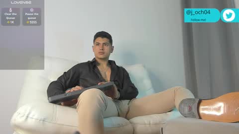 Snapshot of _juanes__ chatting on 03-08-25, 10:24 _juanes__ online show from 03-08-25, 10:24