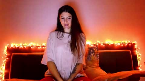 _just_a_simple_girl online show from 10-01-25, 11:33