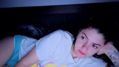 _just_a_simple_girl online show from 07-12-26, 02:24