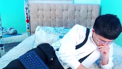 mod online show from 02-20-26, 06:26